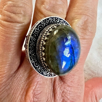 925 OMG INSANE! Blue Flash Labradorite Ornate High Profile Ring 7