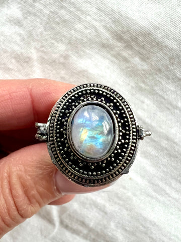 925 Rainbow Flash Moonstone Poison Locket Ring 8