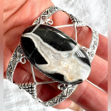 925 Whoa! Amazing! Thunder Egg Bracelet Cuff