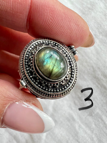 925 Flash Labradorite Poison Locket Ring 8.5