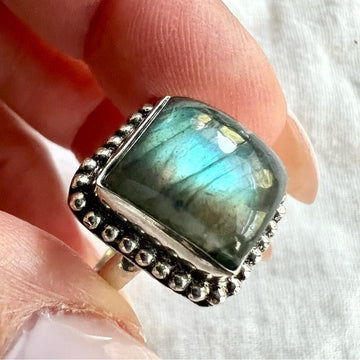 925 Square Flash Labradorite Ring 7.5