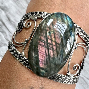925 OMG OMG Stunning! Pink Flash Labradorite Cuff Bracelet.