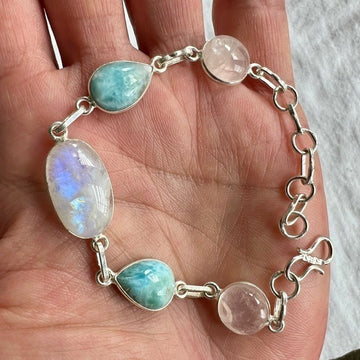 925 BEAUTIFUL! Feminine Rainbow Flash Moonstone + Larimar Bracelet