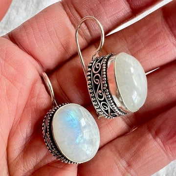 925 Feminine Rainbow Flash Moonstone Globe Earrings