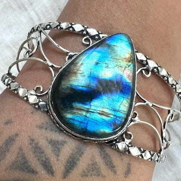 925 Vibrant Rainbow Flash Labradorite Cuff Bracelet