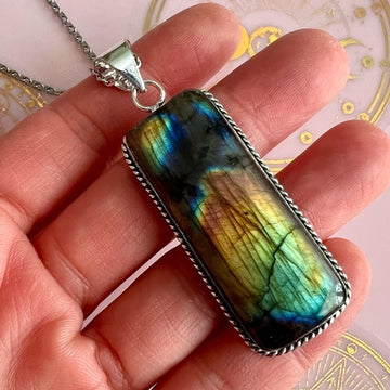 925 Rainbow Flash Labradorite Necklace Pendant