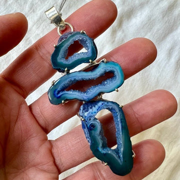 925 Blue Micro Quartz Crystals Window Agate Pendant Necklace