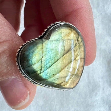 925 Golden Flash Heart ❤️ Labradorite Ring 6.5