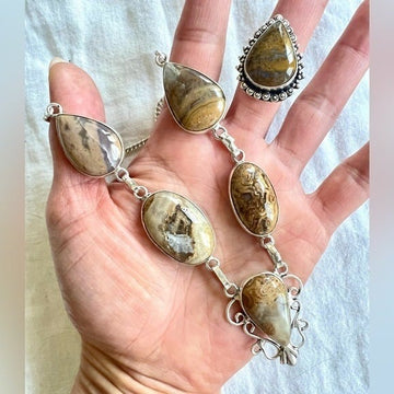925 GORGEOUS! Yellow Moss Agate Earth Necklace
