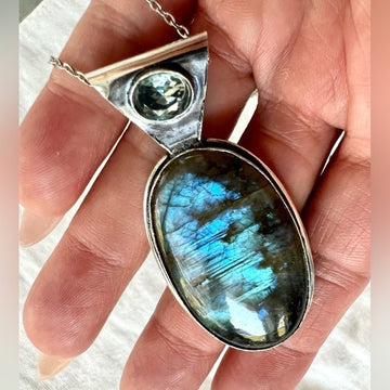925 Simple Modern Blue Labradorite + Topaz Pendant Necklace
