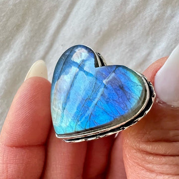 925 Blue Flash Labradorite Heart ❤️ Ring 7.25