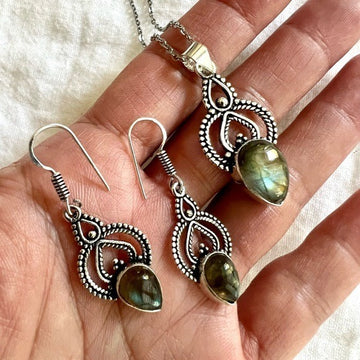 925 BEAUTY! Flash Labradorite Earrings + Necklace SET! 2 Piece