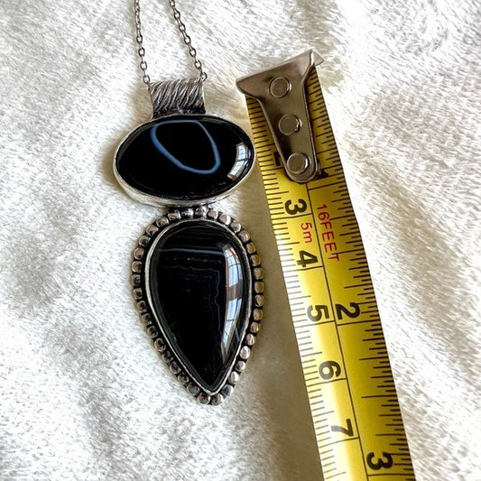 925 STUNNING! Black Banded Oxyx Chalcedony Pendant Necklace