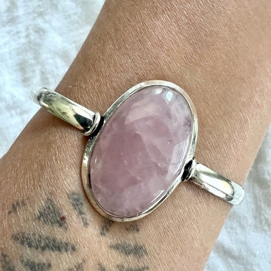 925 Elegant Pink Rose Quartz Bracelet Cuff