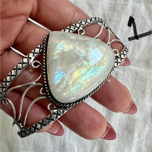 925 OMG ! Amazing Rainbow Flash Moonstone Cuff Bracelet
