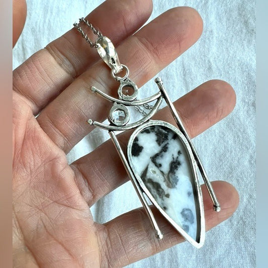 925 Elegant Wild Buffalo Pendant Necklace