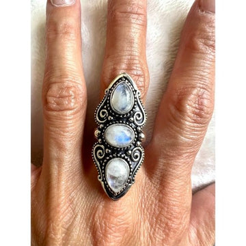 925 Elegant 3 Stone Flash Moonstone Ring 8, 9.25