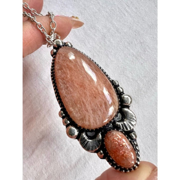 925 OMG OOAK! Luna Large SUNSTONE Moon Pendant Necklace