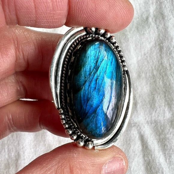 925 OMG OMG ! GORGEOUS Blue Flash Huge Labradorite Ring 8.5