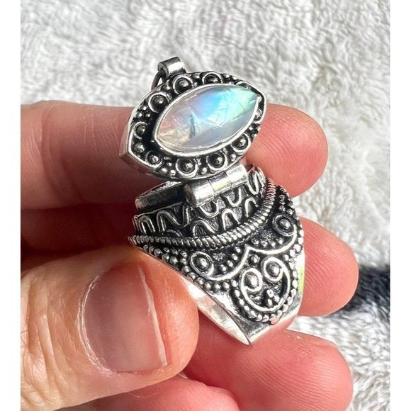 925 Rainbow Flash Moonstone POISON Ring 5, 6, 7, 8, 9, 10