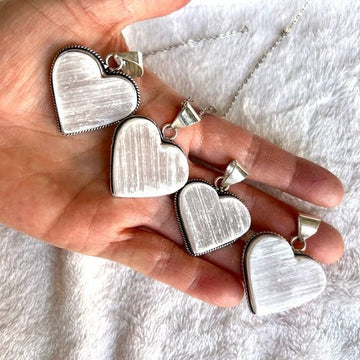 925 New Stock! Raw Selenite ❤️ Heart Pendants Necklace