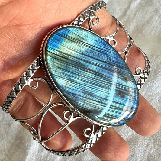 925 Stunning Aqua Blue Flash Labradorite Cuff Bracelet