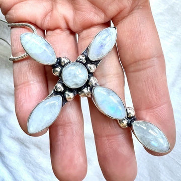925 Gorgeous! Rainbow FLASH MOONSTONE Pendant Necklace