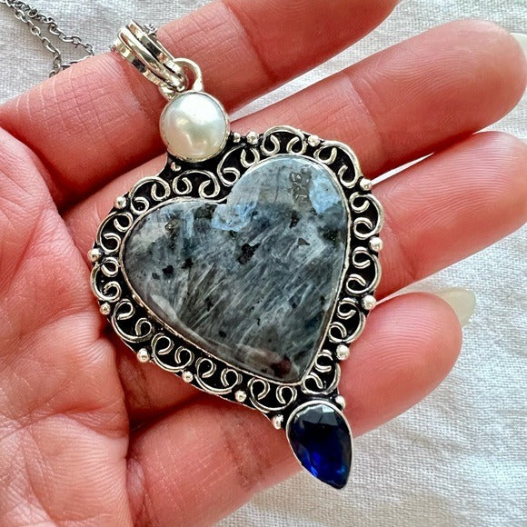 925 DARK Labradorite Heart Pendant Necklace