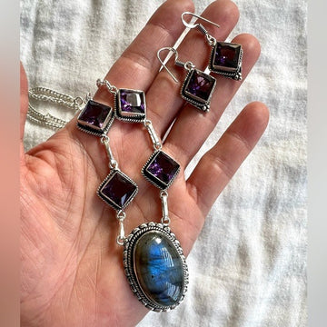 925 STUNNING BLUE FLASH Labradorite + Amethyst Necklace & Earrings SET