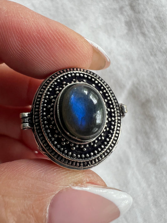 925 Royal Blue Flash Labradorite Locket Poison Ring 7.5