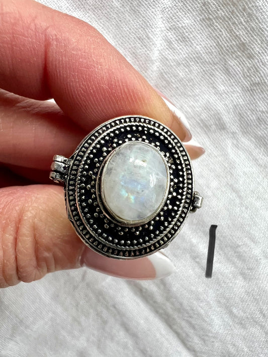 925 Rainbow Flash Moonstone Poison Locket Ring 7