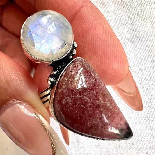 925 LOVE + PEACE Rainbow Flash Moonstone + Rhodonite Ring 7.5