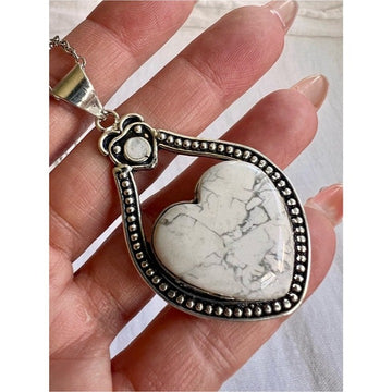 925 White Turquoise HOWLITE + Flash Moonstone Heart Pendant Necklace