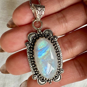 925 OMG OMG Stunning Rainbow Flash Moonstone Necklace Pendant