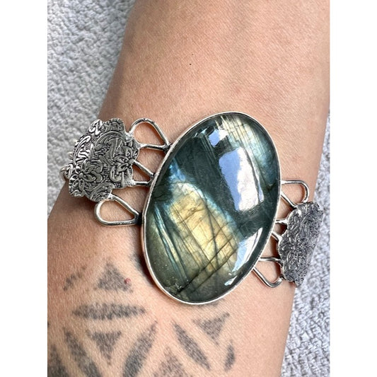 925 Golden Eclipse Flash Labradorite Cuff Bracelet
