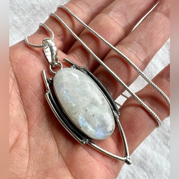 925 Modern Simplistic Rainbow Flash Moonstone Pendant Necklace