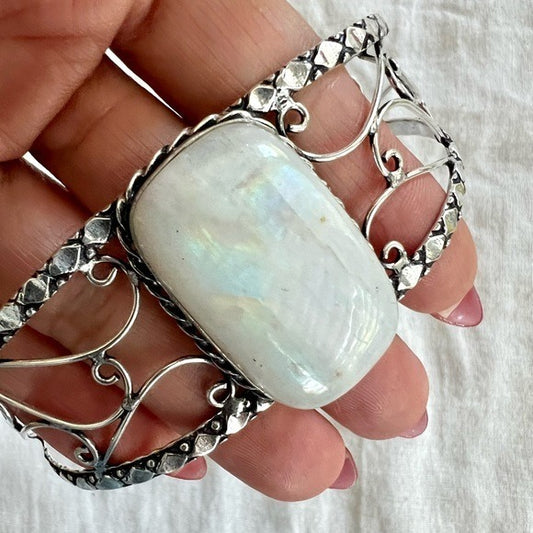 925 STUNNING! Rainbow FLASH Moonstone Cuff Bracelet