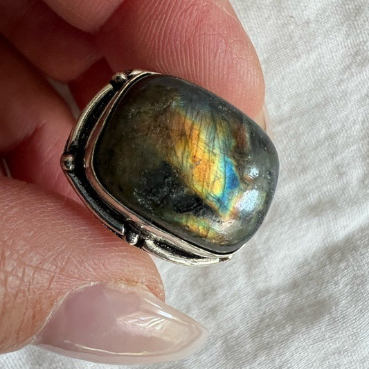 925 Electric Rainbow Flash Labradorite Ring 7.5