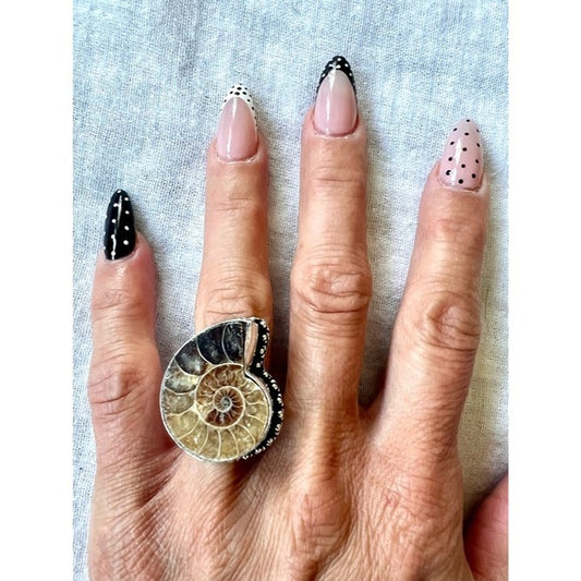 925 WOW wow! AMMONITE Fossil Past Lives Ring 6