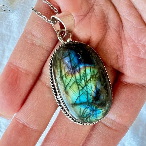 925 Rainbow Flash Labradorite Cabachon Necklace Pendant