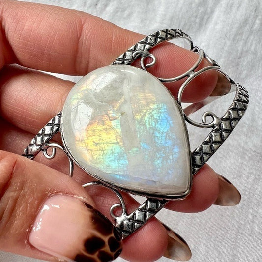 925 OMG OMG GORGEOUS Rainbow Flash Moonstone Teardrop Cuff Bracelet