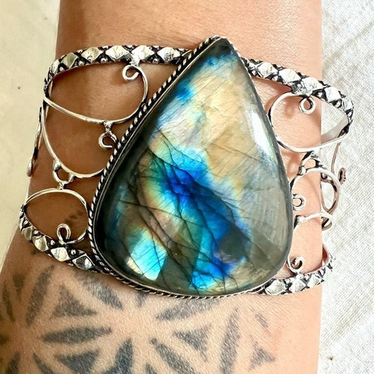 925 WOW! Rainbow Lightning Flash Labradorite Cuff Bracelet