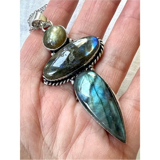 925 STUNNING! Flash Labradorite Triple Stone Pendant Necklace