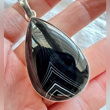 925 Black Banded Onyx Teardrop Pendant Necklace