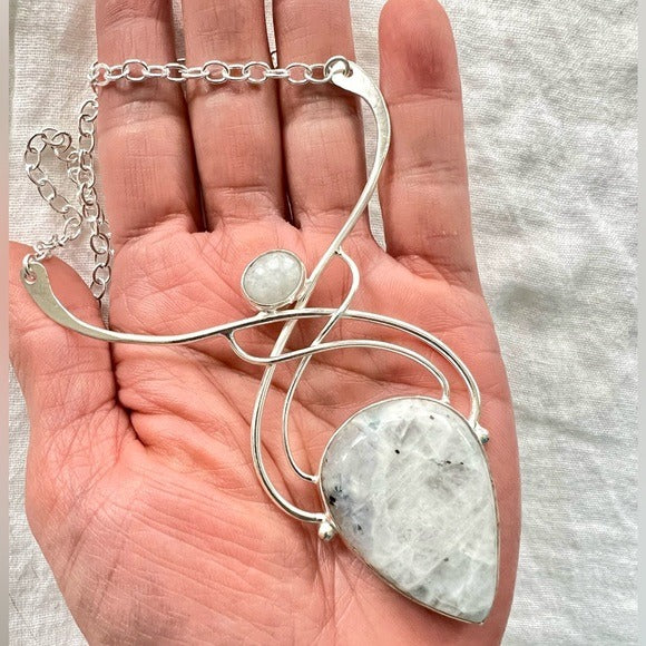 925 Gorgeous ELEGANCE! Rainbow Moonstone Necklace Pendant