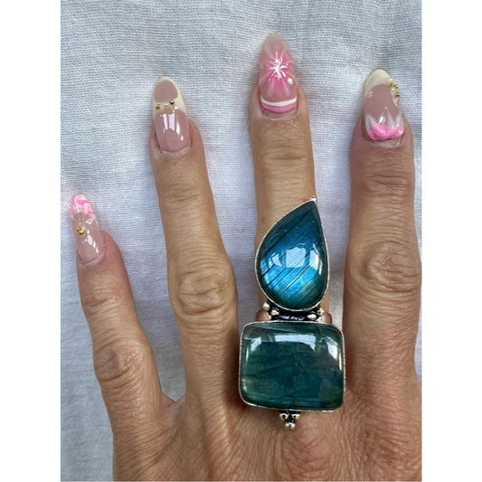 925 HUGE Blue Green Flash Labradorite Ring 7