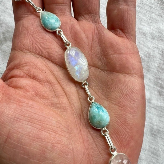 925 BEAUTIFUL! Feminine Rainbow Flash Moonstone + Larimar Bracelet