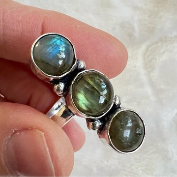 925 Triple Dot Flash Labradorite Ring 9