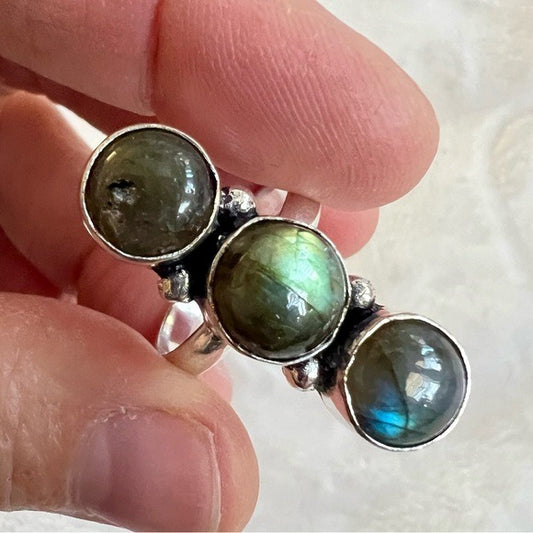 925 Triple Dot Flash Labradorite Ring 9