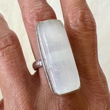 925 Crystal Charging SELENITE Ring 8.75